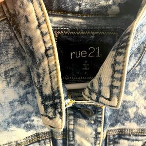 Rue 21 Jean vest size:M